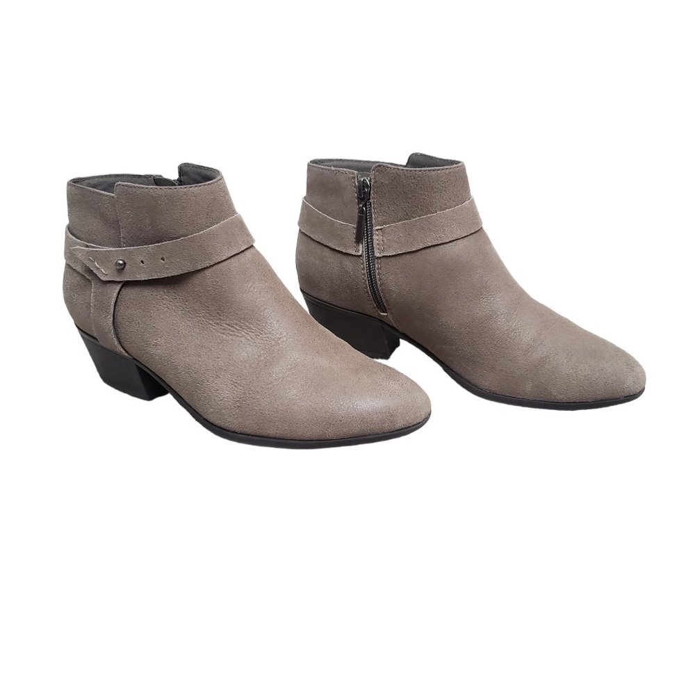 Clarks Womens Boylan Dawn Tan Suede Soft Cushion Ankle Boots Booties SZ 8